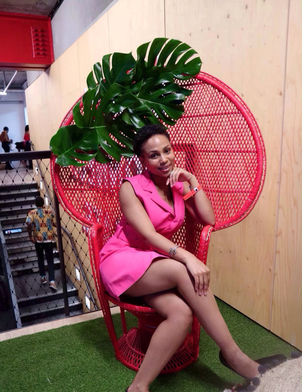 pink sleeveless belted blazer mini dress missguided lanaiya 2